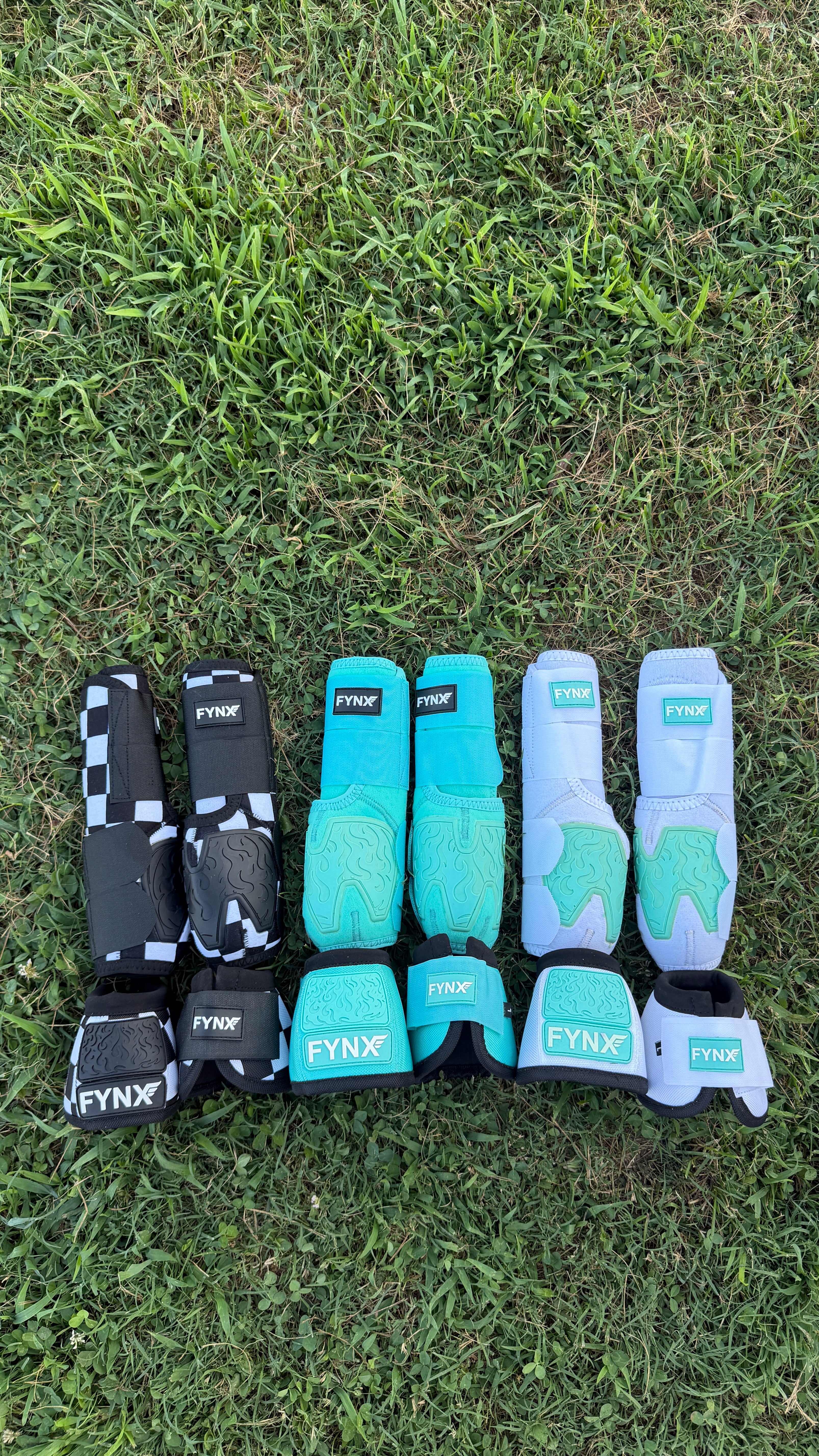 FYNX™ Splint Boots (Checkered)