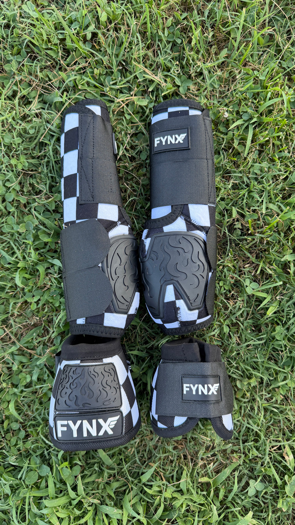 FYNX™ Splint Boots (Checkered)