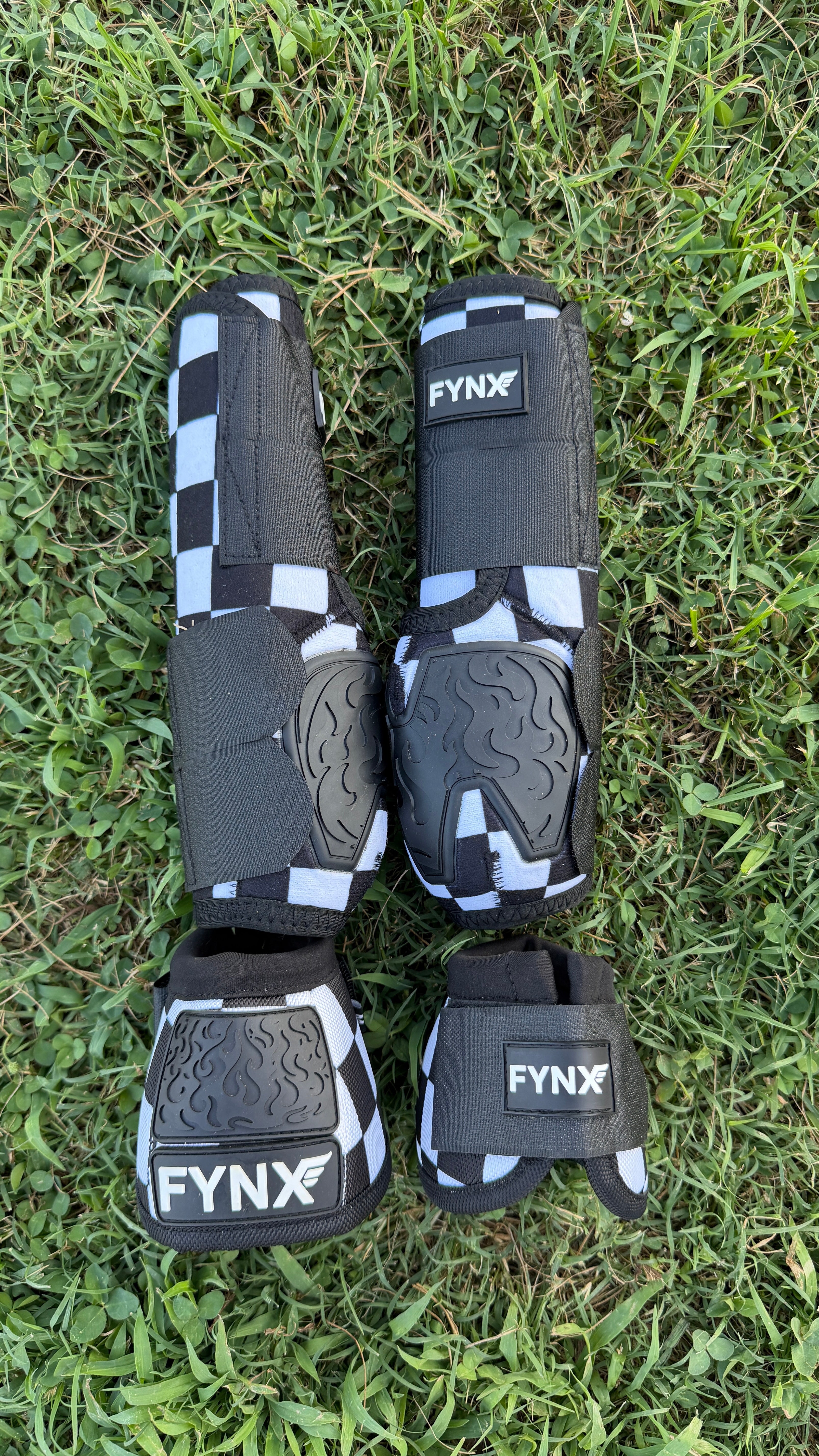 FYNX™ Splint Boots (Checkered)