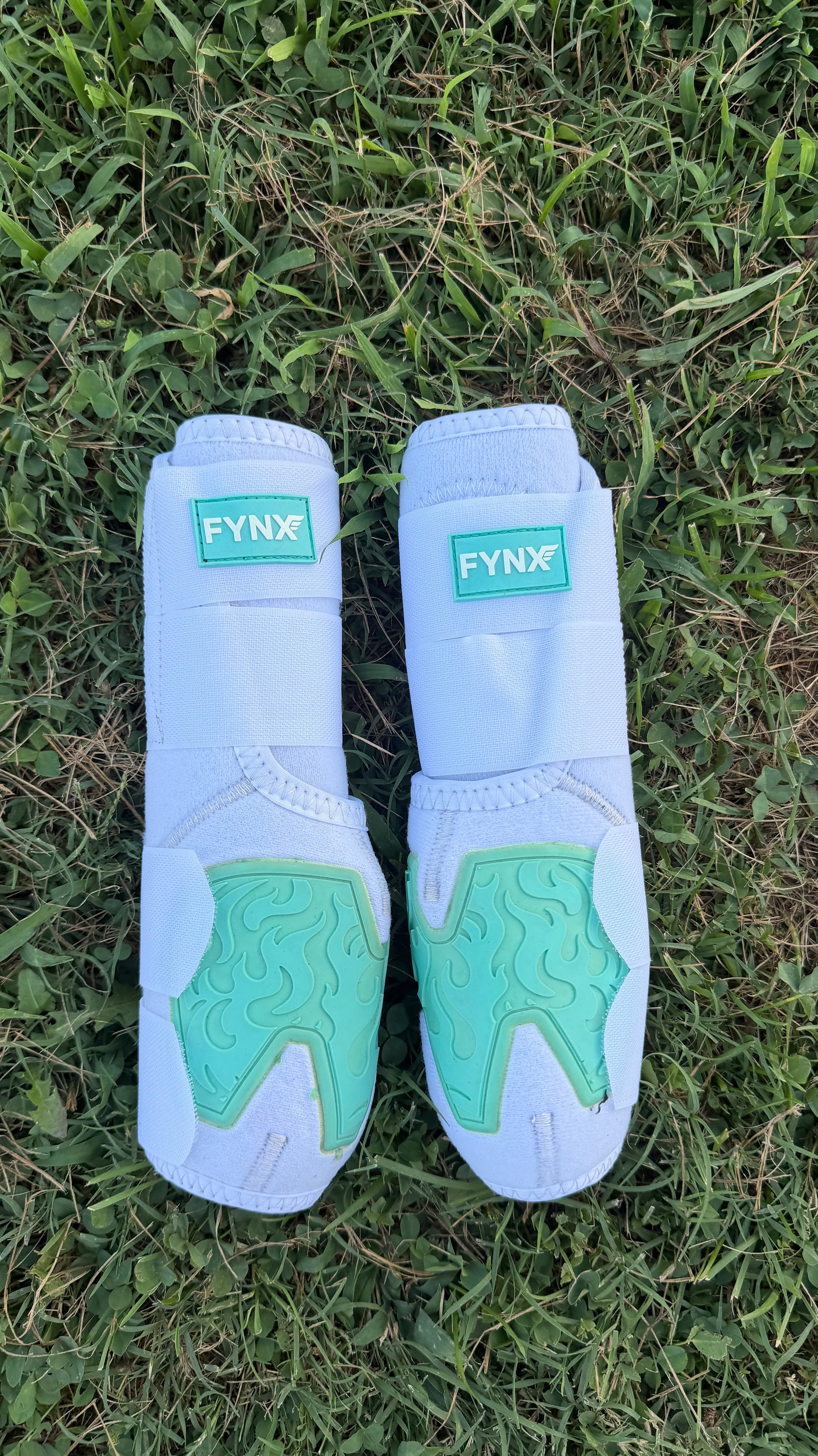 FYNX™ Splint Boots (White with Turquoise)