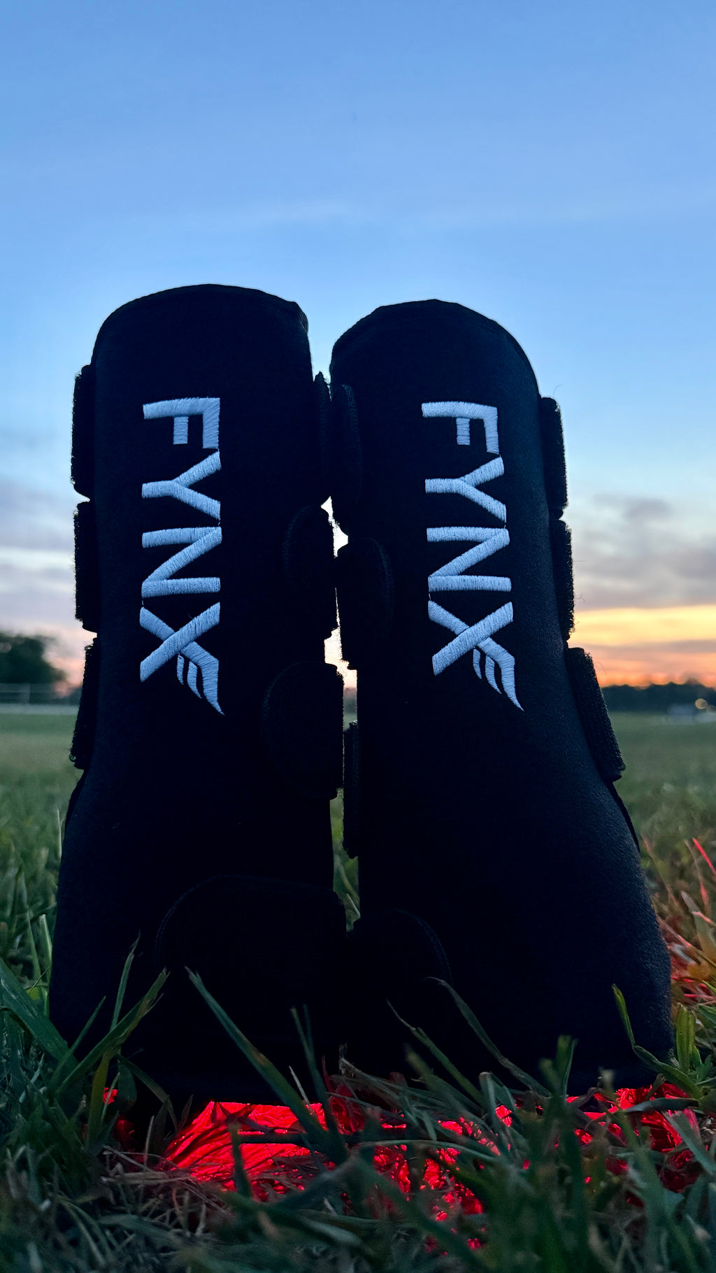 FYNX Ignite Red Light Therapy Tendon Wraps (Pair)